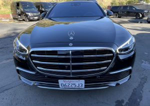 An executive sedan available for rent at Limo SF VIP