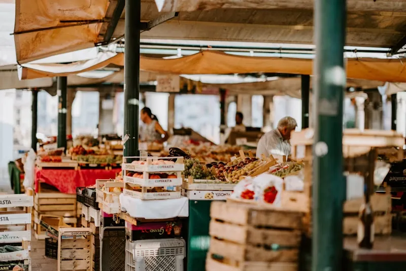 Farmers market.